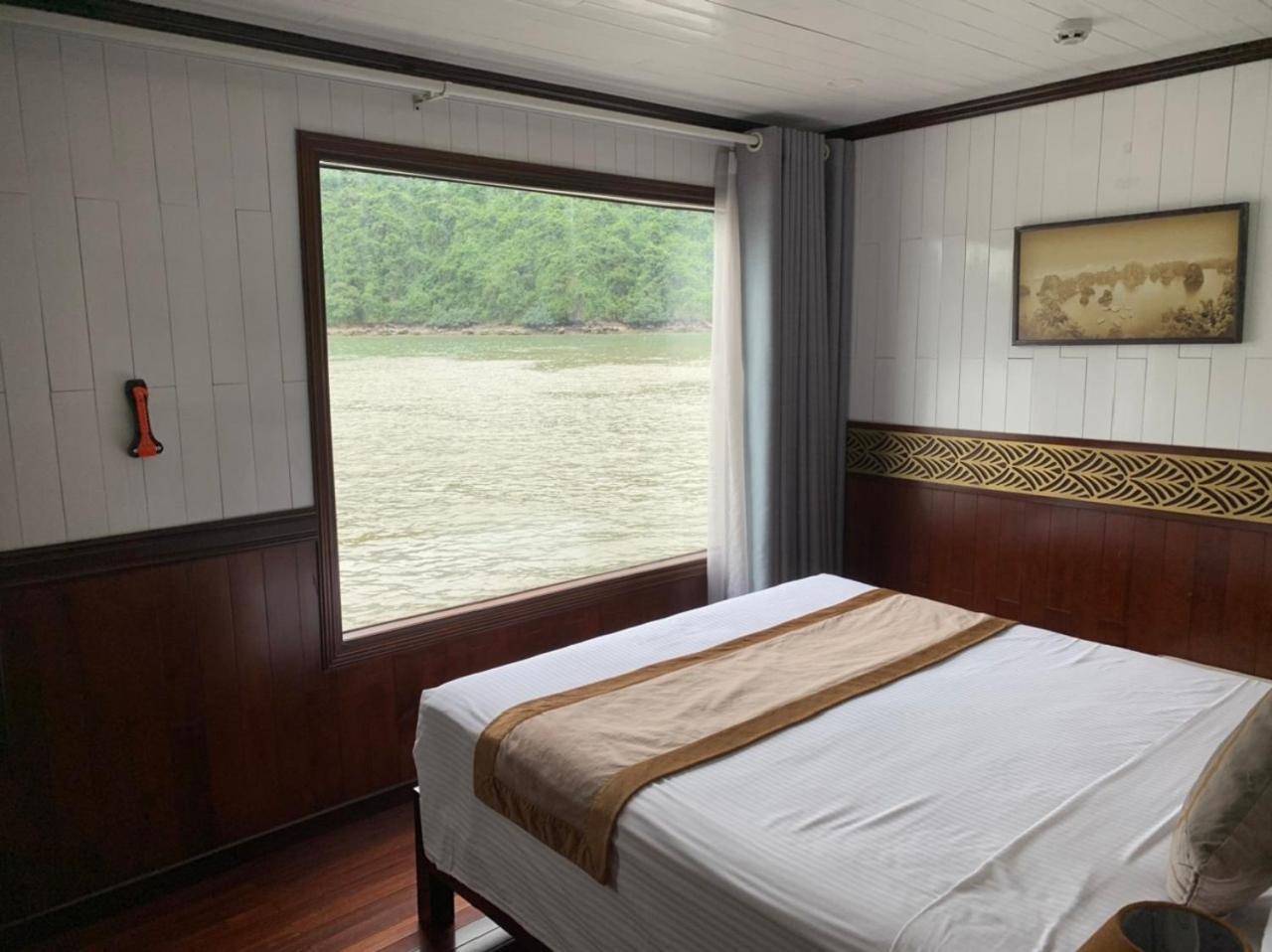 Halong Sapphire Cruises Hotel Ha Long Bagian luar foto