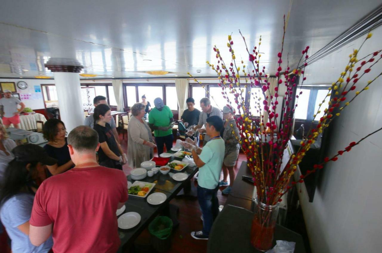 Halong Sapphire Cruises Hotel Ha Long Bagian luar foto