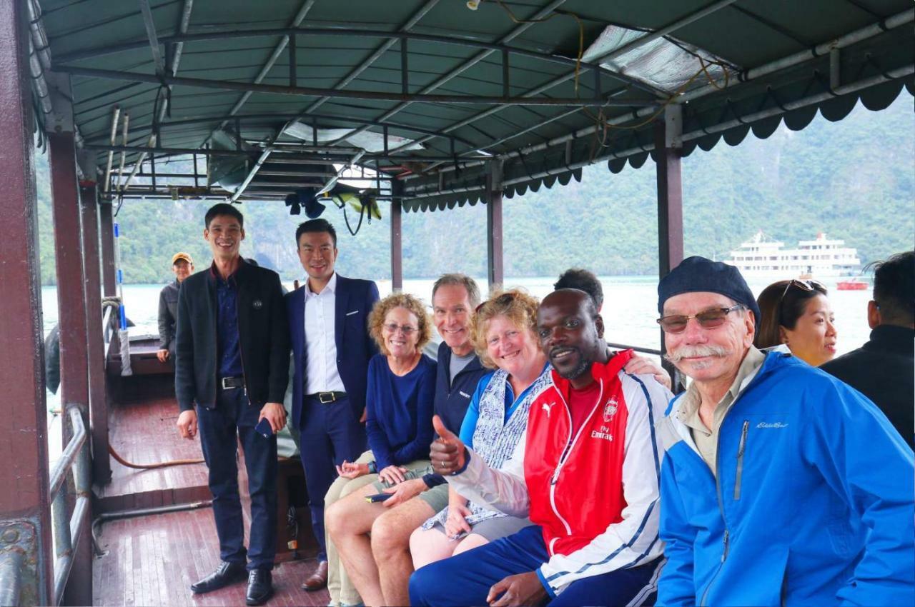 Halong Sapphire Cruises Hotel Ha Long Bagian luar foto