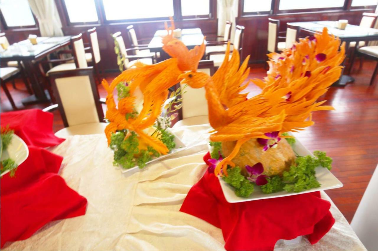 Halong Sapphire Cruises Hotel Ha Long Bagian luar foto